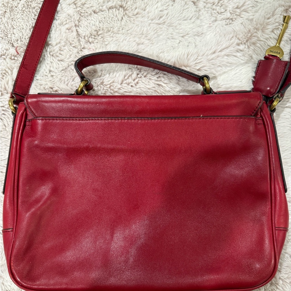 Cherry 🍒 red leather Fossil Memoir Novel flap crossbody handbag - Picture 10 of 15